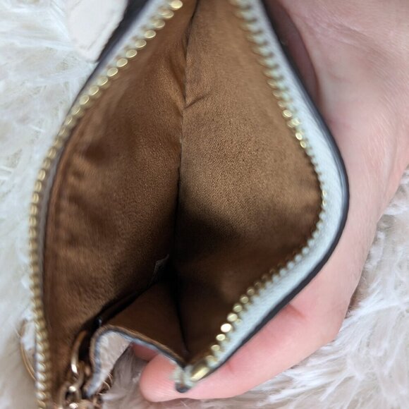 Coach, Mini Skinny ID Case, Crossgrain Leather, Chalk White, Gold Key Ring EUC - Picture 7 of 10